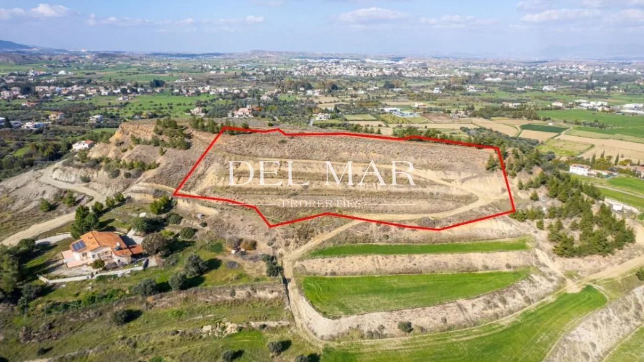 Residential field in Pera, Nicosia