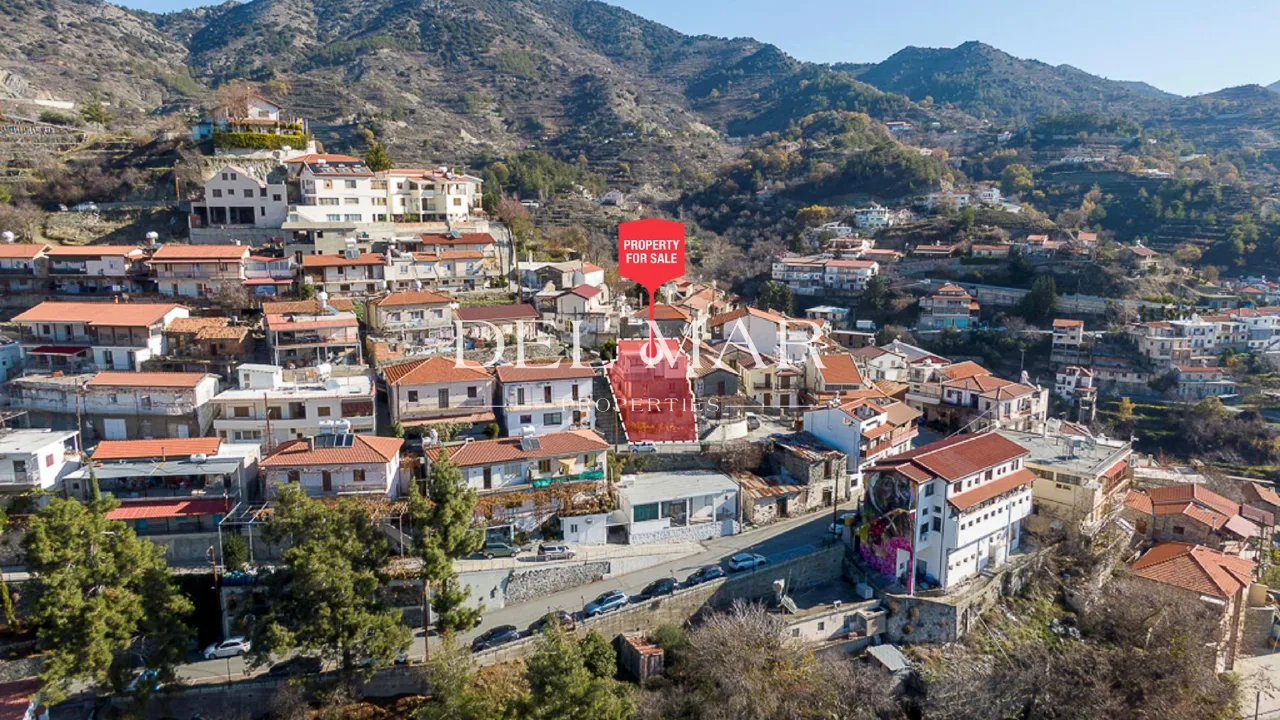 Upper Floor House Share (1/2) in Agros, Limassol
