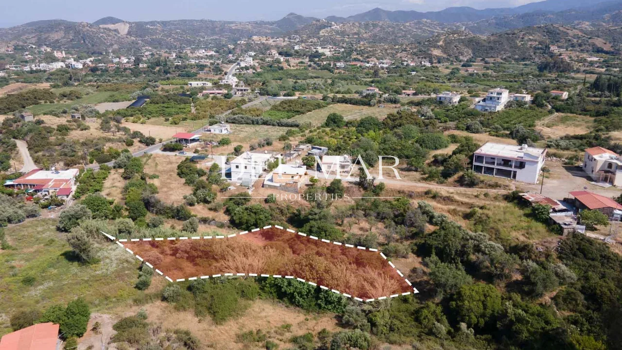 Residential Field in Kato Pyrgos, Nicosia