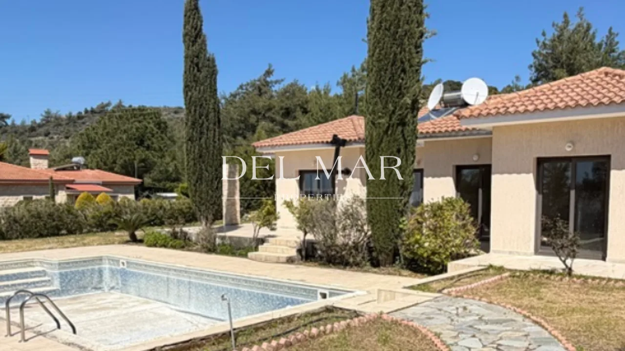 Three-Bedroom House in Kellaki, Limassol