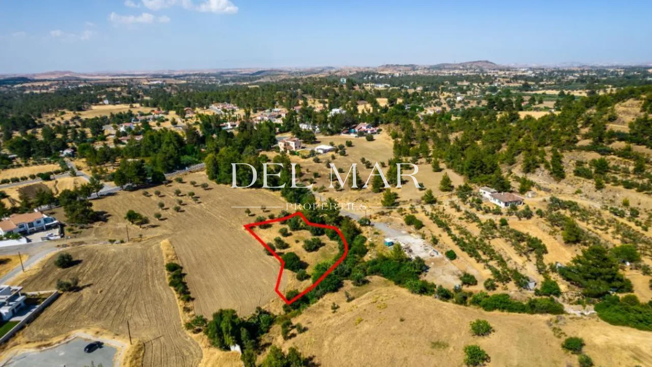 Residential field in Lythrodontas, Nicosia